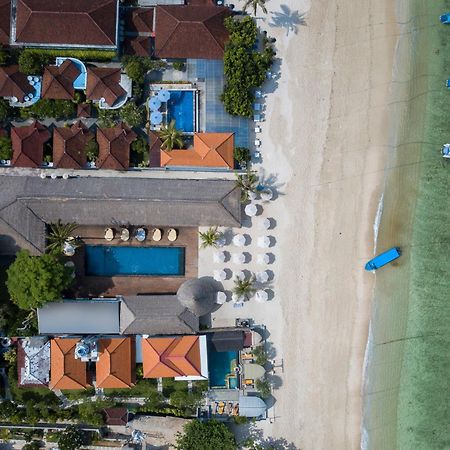 Lembongan Beach Club & Resort Buitenkant foto Aerial view of the resort